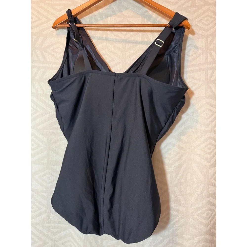 Lands End Womens Black Twist Front V-Neck One Piece Swimsuit Size 20W RN 62830 - Picture 9 of 10